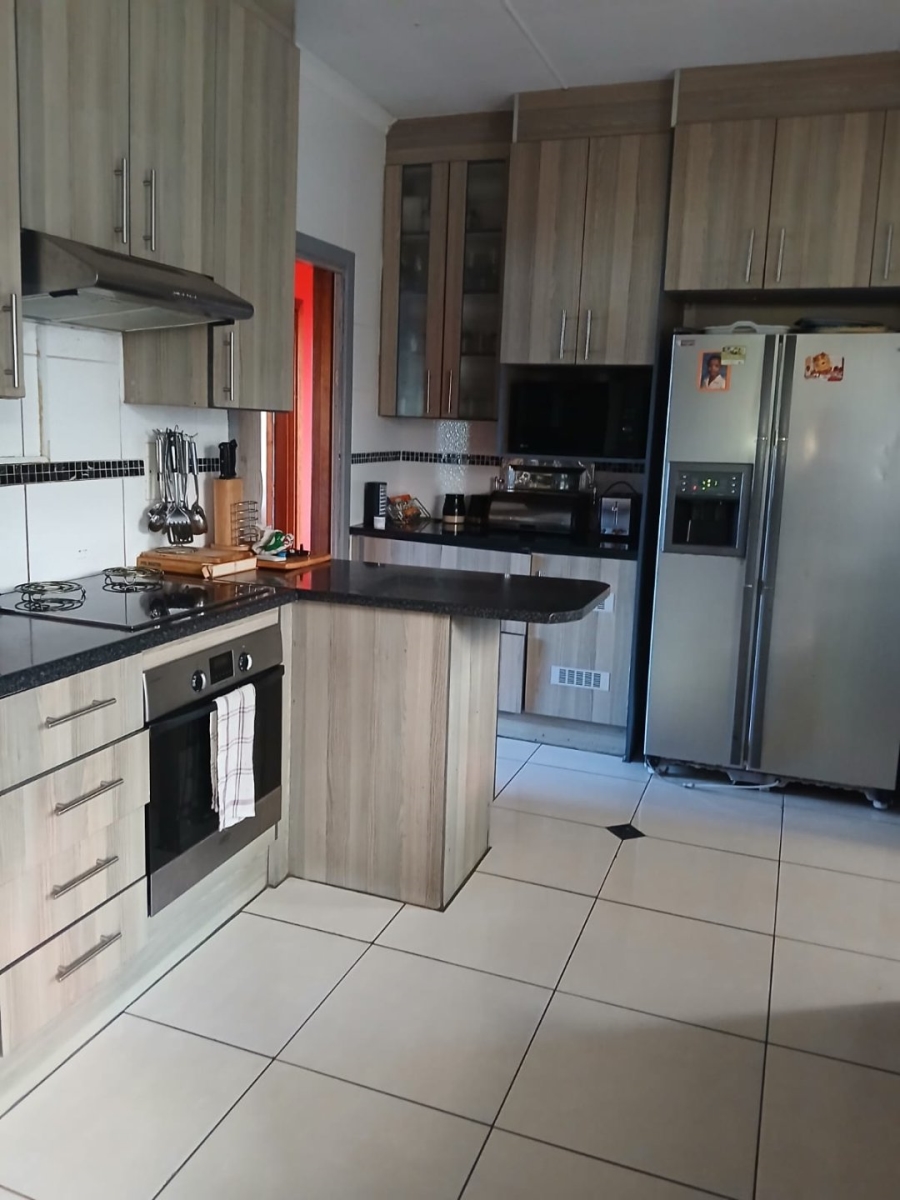 4 Bedroom Property for Sale in Haven Hills Eastern Cape
